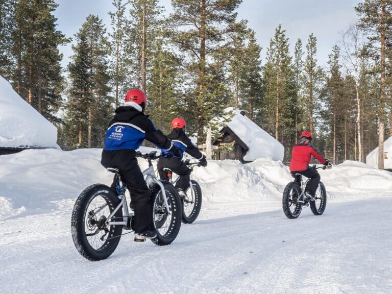 Ritje op fatbike bij aurora village