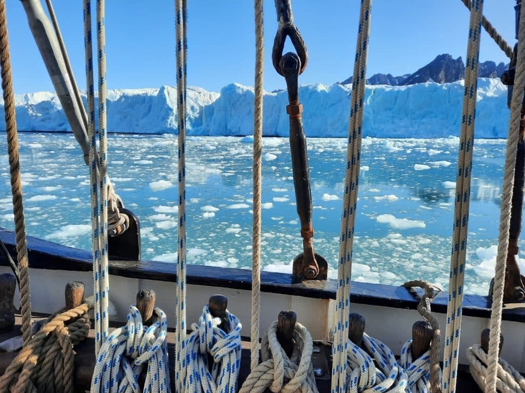 Touwen van het zeilschip Antigua, Spitsbergen