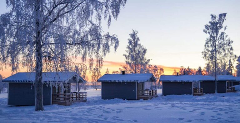 Nordic Lapland Topcabin exterieur bij dag