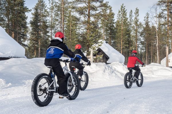 Ritje op fatbike bij aurora village