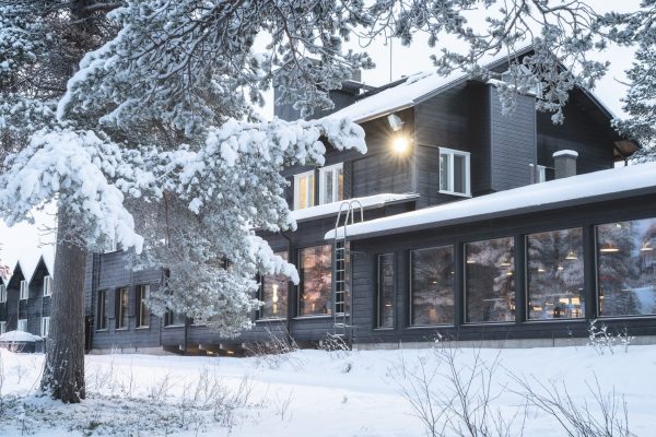 Buitenkant Wilnderness Hotel Juutua