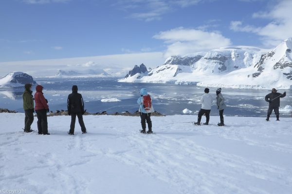 Zicht vanaf Danco Island Antarctica