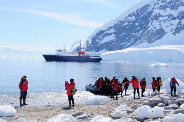 Zodiac landing bij Neko Harbour Antarctica