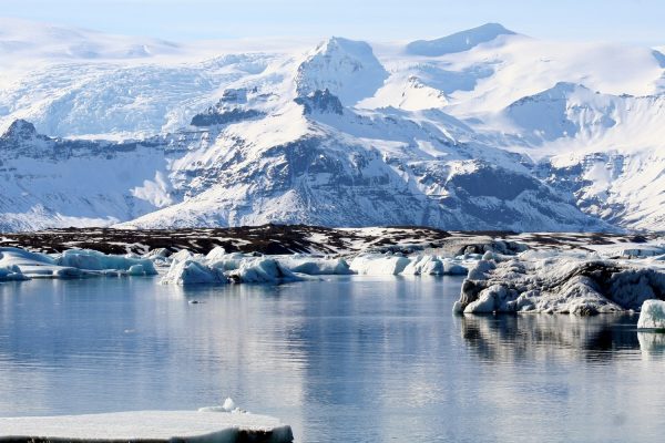 Jokulsarlon ijsbergen meer op IJsland