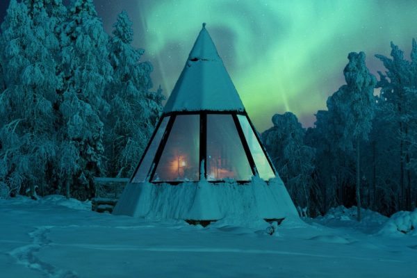 Aurora kota in Nivunki Village in Fins Lapland