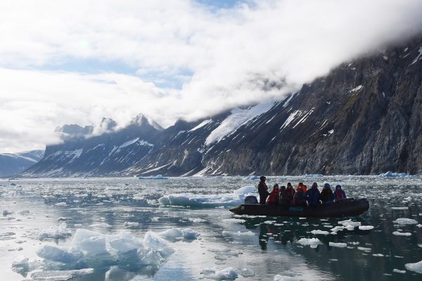 Zodiac tour tussen ijsschotsen Spitsbergen